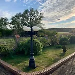 Lakowa Bed & Breakfast