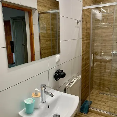 Lakowa Bed & Breakfast 3*