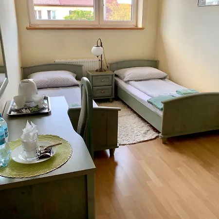 Bed & Breakfast Lakowa 3*
