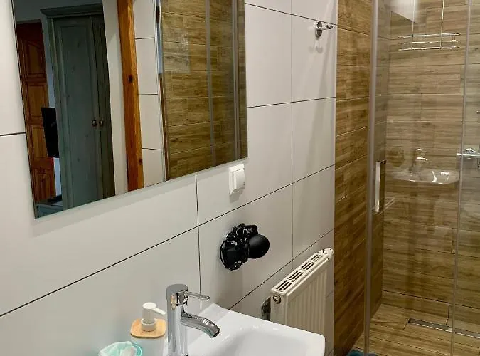 Lakowa Bed & Breakfast 3*