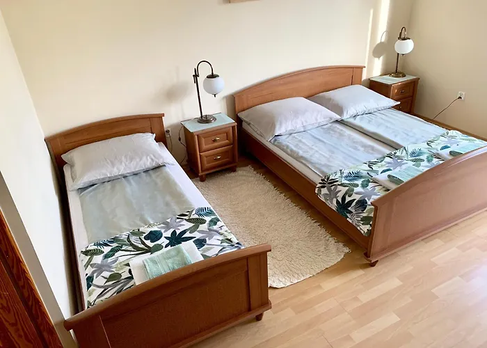 Bed & Breakfast Lakowa 3*